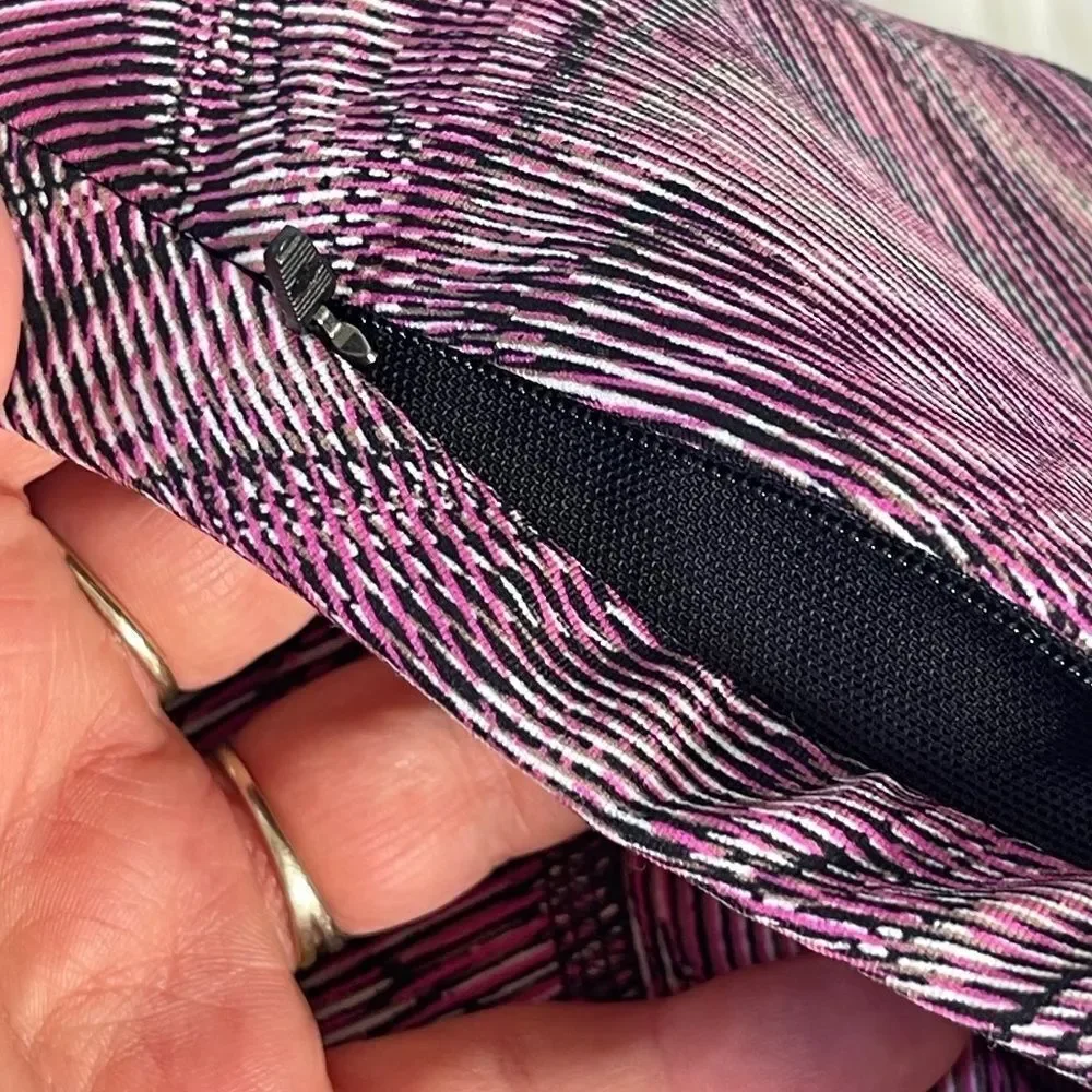Lululemon Swift Speed Black/Pink/White Swirl Print Leggings‎ Sz 4